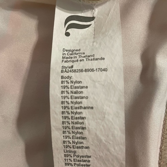 Fabletics Pastel Camo Zip Front‎ Sports Bra Yoga Running Racerback Top Size M - Picture 5 of 9